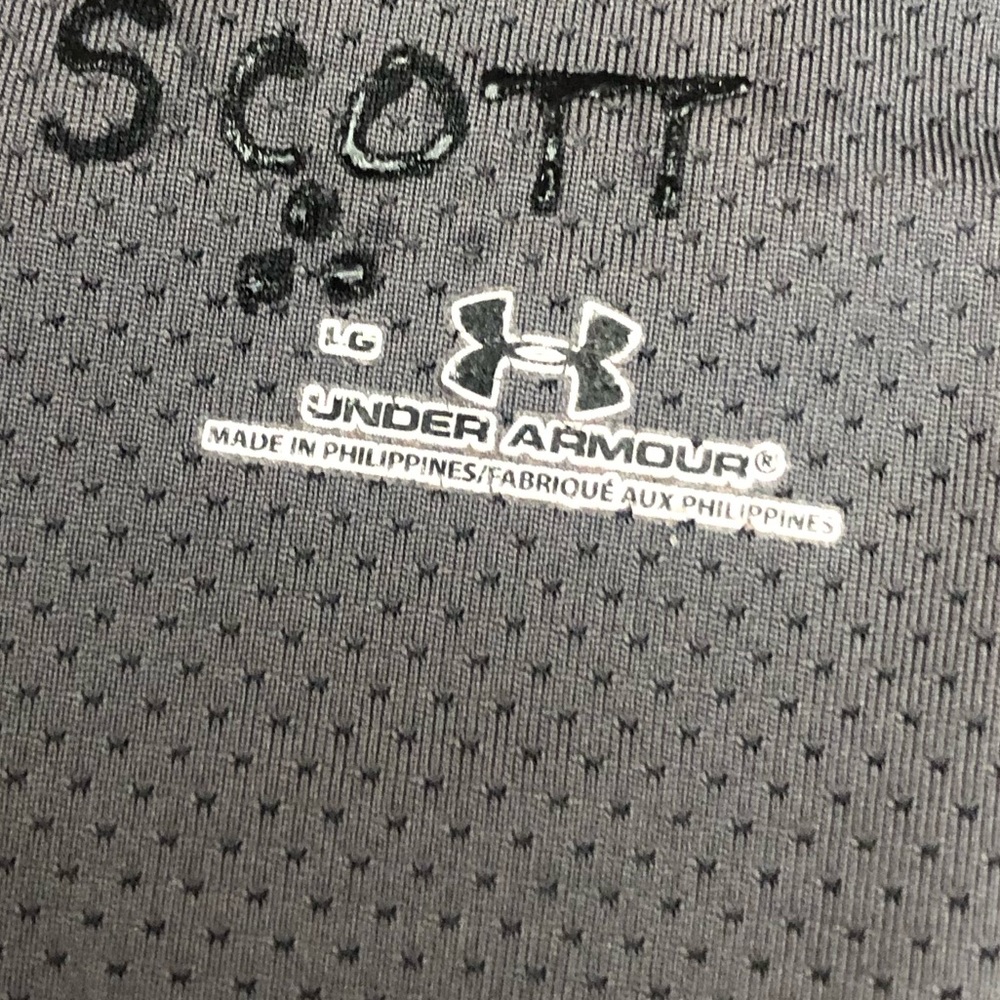 Under Armour Gray Men’s Collared Quarter Zip Size Large - Picture 3 of 3